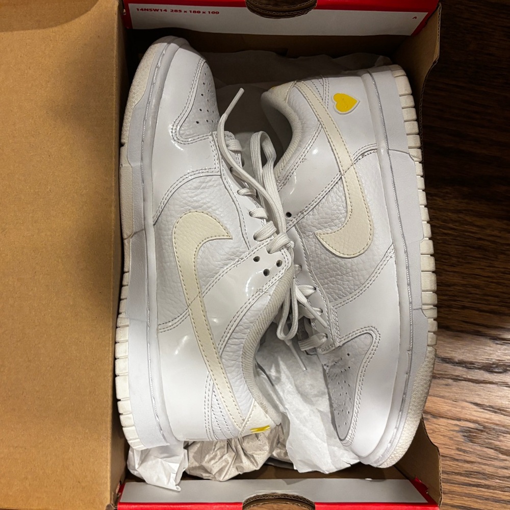white Nike dunks with yellow heart size 6.5 worn once great condition